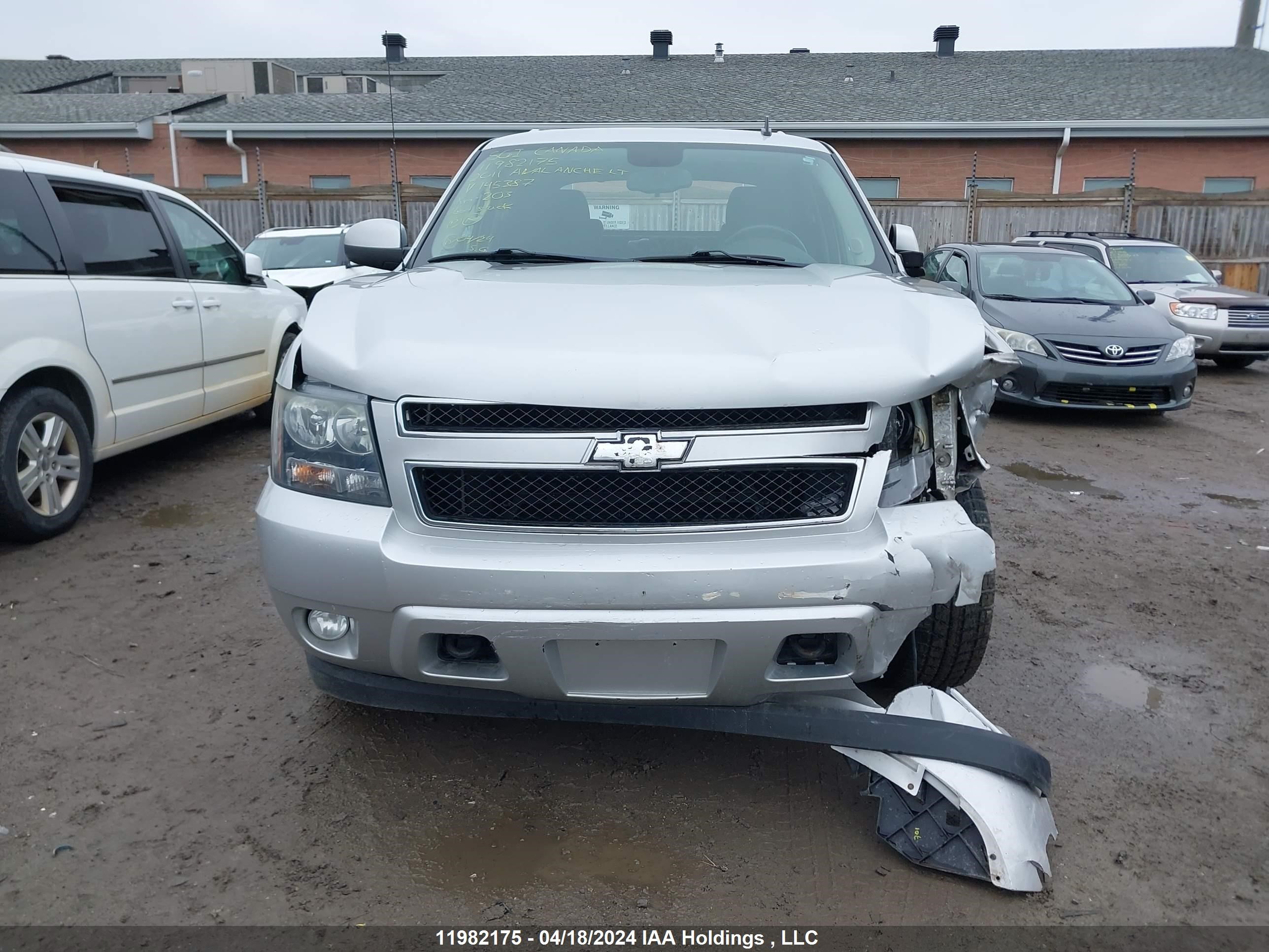 Photo 12 VIN: 3GNMCFE02BG145387 - CHEVROLET AVALANCHE 