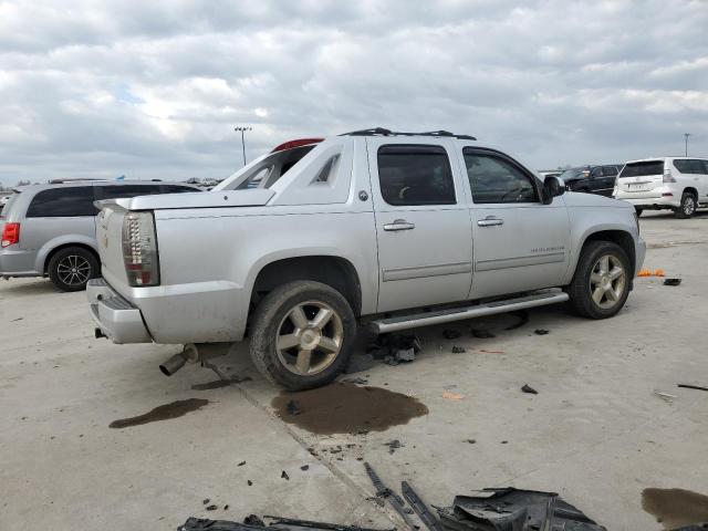 Photo 2 VIN: 3GNMCFE03DG231732 - CHEVROLET AVALANCHE 