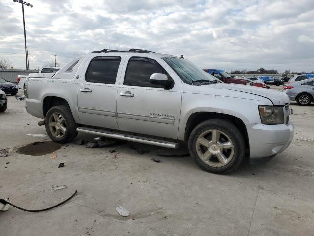 Photo 3 VIN: 3GNMCFE03DG231732 - CHEVROLET AVALANCHE 