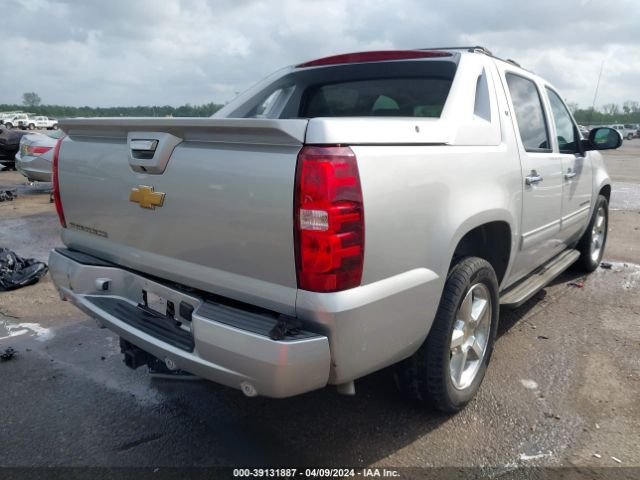 Photo 3 VIN: 3GNMCFE07CG198751 - CHEVROLET AVALANCHE 1500 