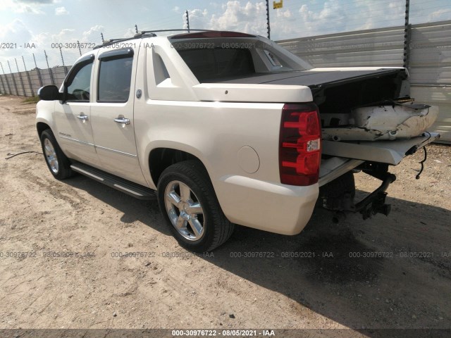 Photo 2 VIN: 3GNMCGE00DG365992 - CHEVROLET AVALANCHE 