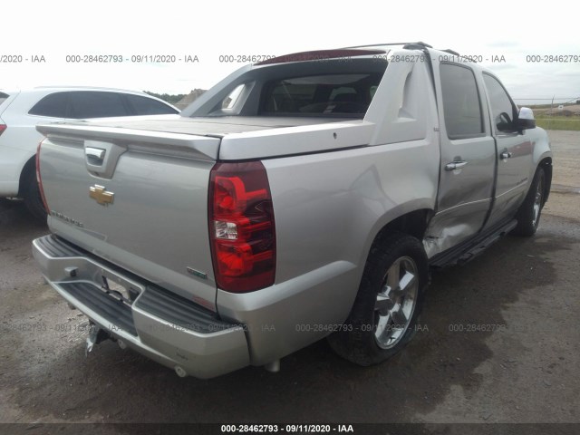 Photo 3 VIN: 3GNMCGE01BG249746 - CHEVROLET AVALANCHE 