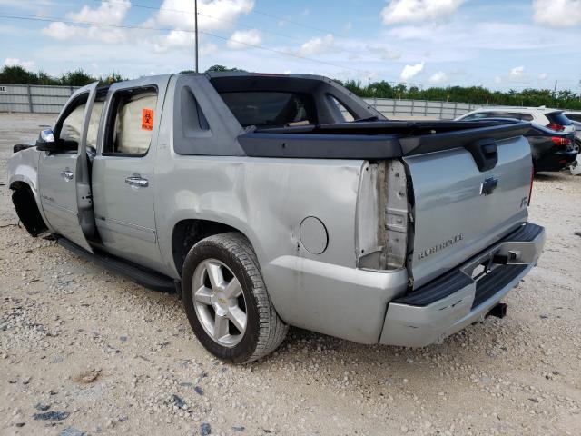 Photo 2 VIN: 3GNMCGE02BG303944 - CHEVROLET AVALANCHE 