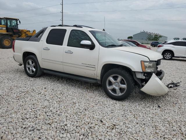 Photo 3 VIN: 3GNMCGE03BG347970 - CHEVROLET AVALANCHE 