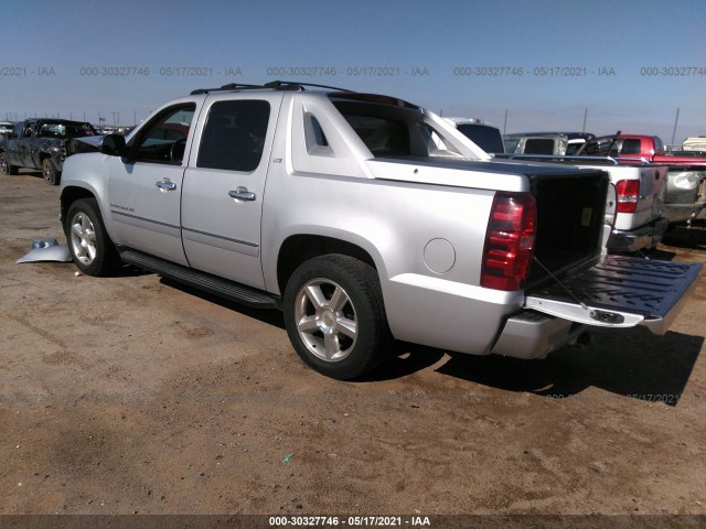 Photo 2 VIN: 3GNMCGE03CG206530 - CHEVROLET AVALANCHE 