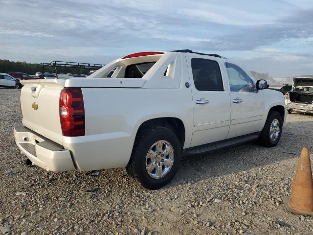 Photo 2 VIN: 3GNMCGE05DG371111 - CHEVROLET AVALANCHE 