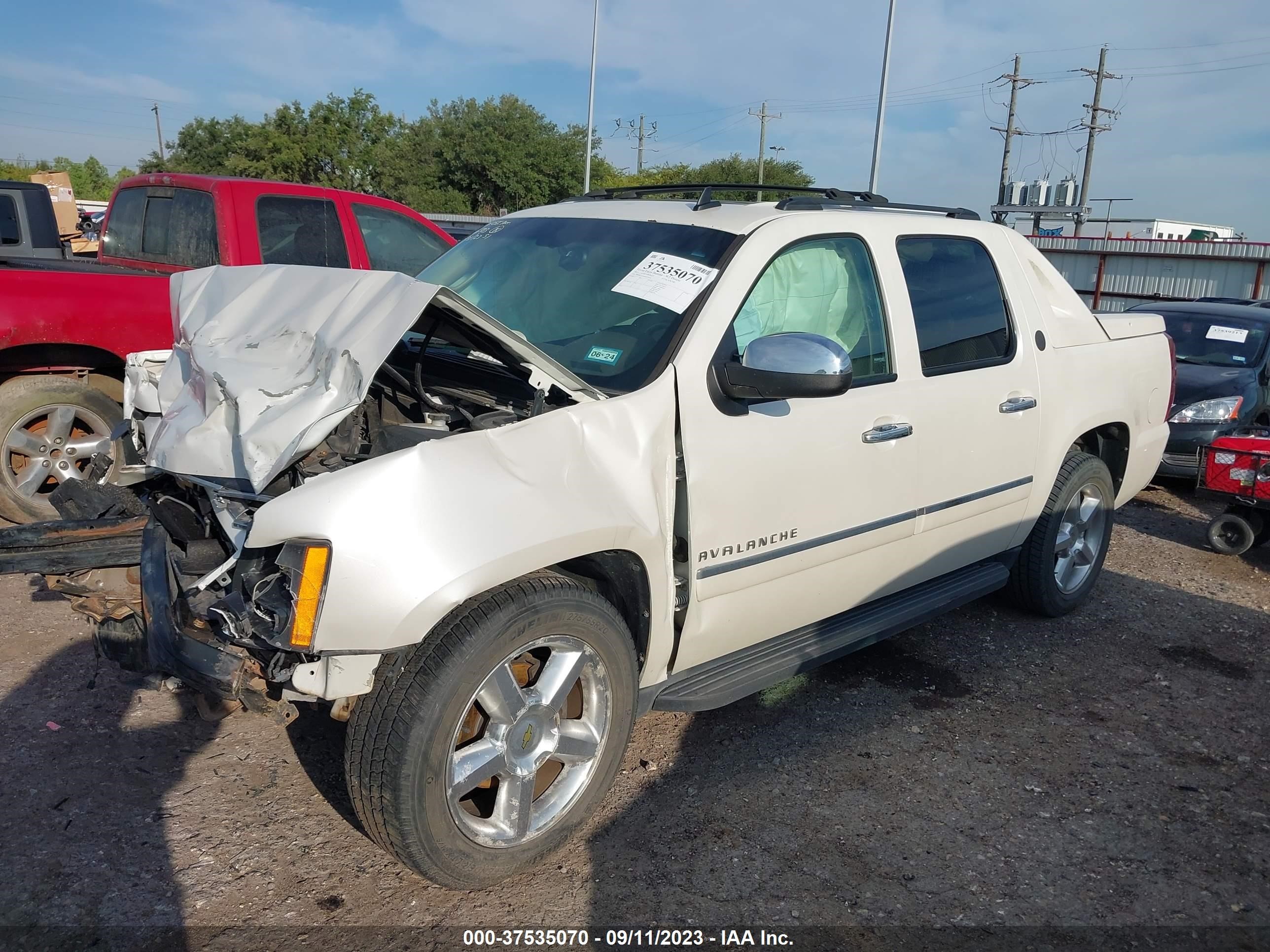 Photo 1 VIN: 3GNMCGE06DG236333 - CHEVROLET AVALANCHE 