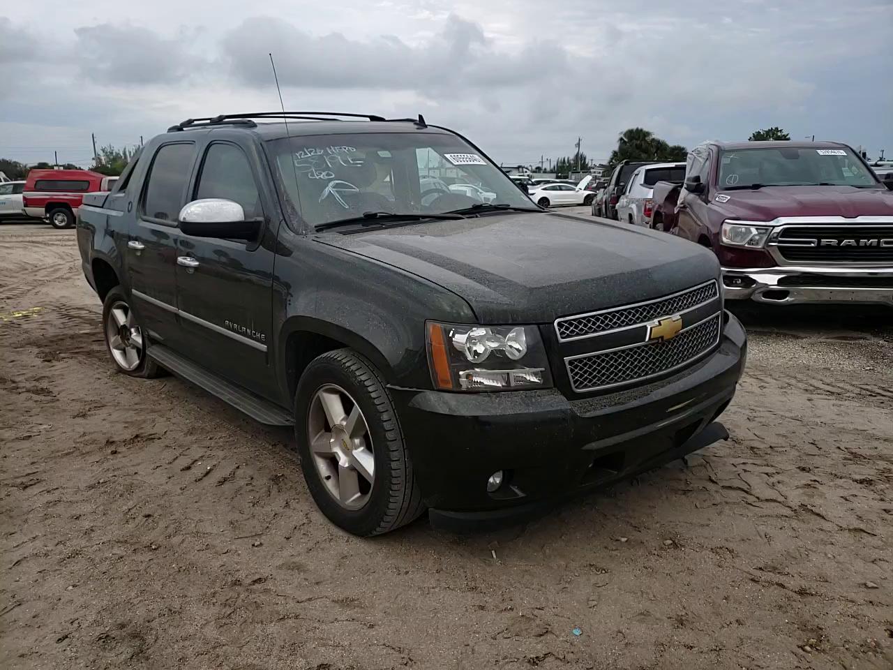 Photo 10 VIN: 3GNMCGE06DG255819 - CHEVROLET AVALANCHE 