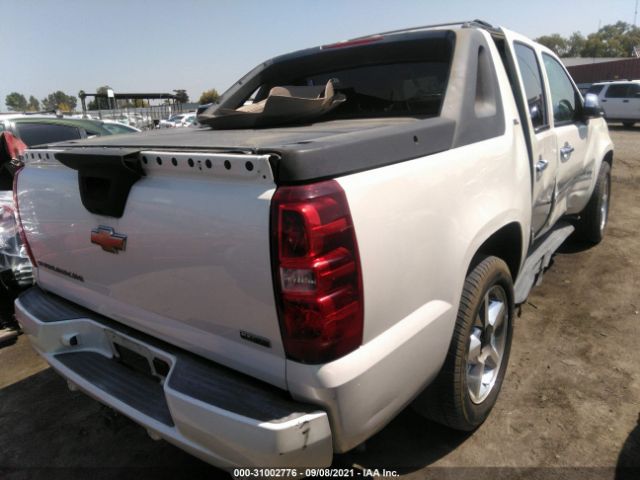 Photo 3 VIN: 3GNMCGE0XBG118623 - CHEVROLET AVALANCHE 