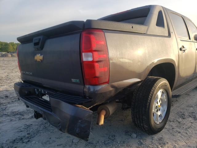 Photo 8 VIN: 3GNNCFE08AG250437 - CHEVROLET AVALANCHE 