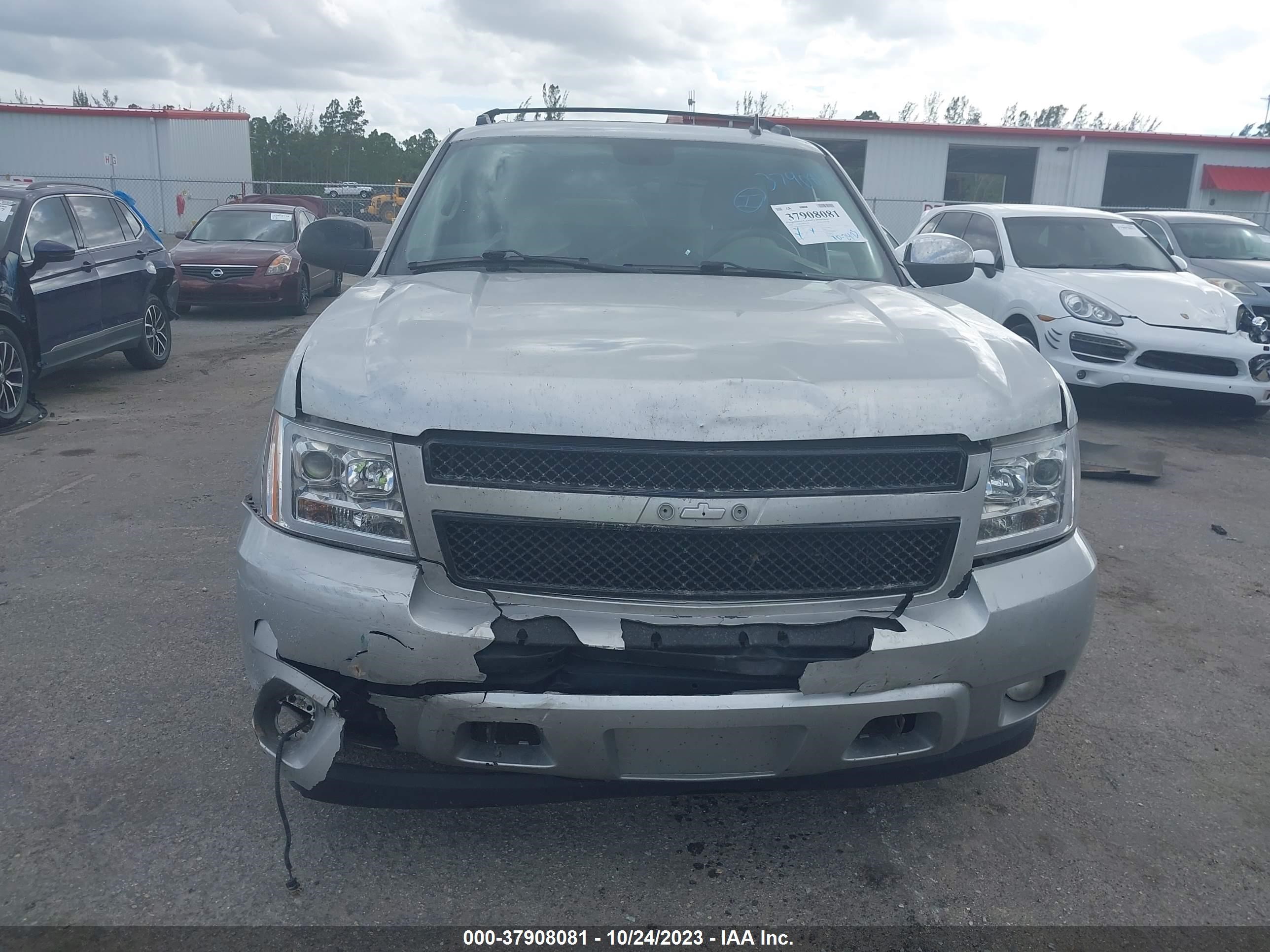 Photo 5 VIN: 3GNNCGE04AG107880 - CHEVROLET AVALANCHE 