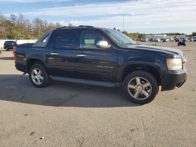 Photo 3 VIN: 3GNTKEE30BG243756 - CHEVROLET AVALANCHE 