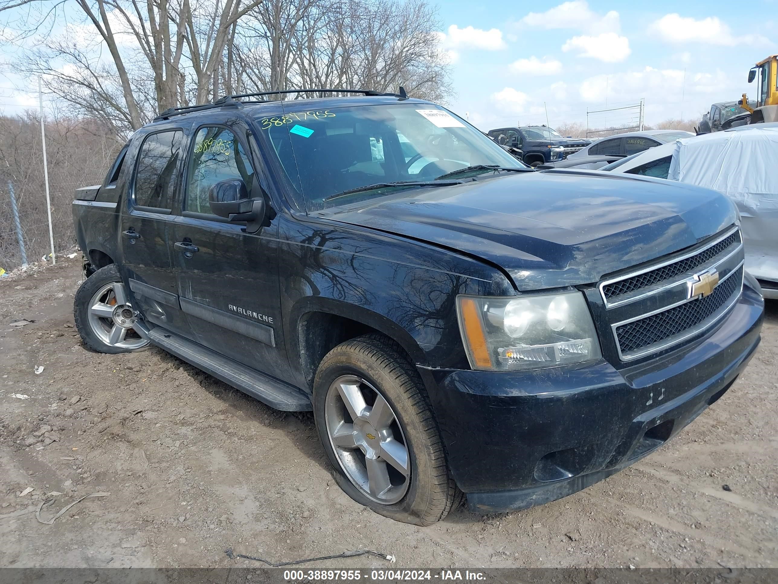 Photo 0 VIN: 3GNTKEE33BG390265 - CHEVROLET AVALANCHE 