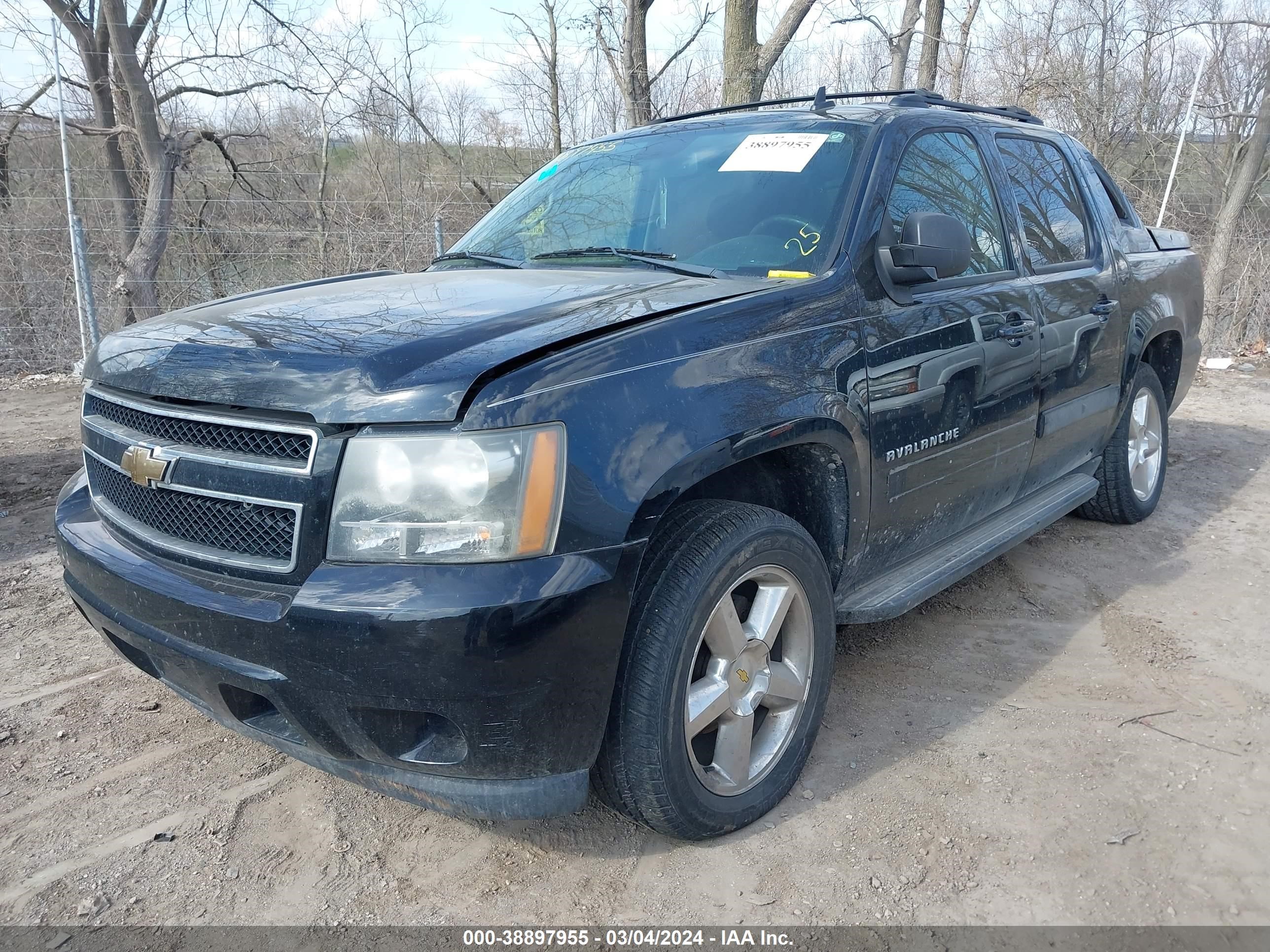 Photo 1 VIN: 3GNTKEE33BG390265 - CHEVROLET AVALANCHE 