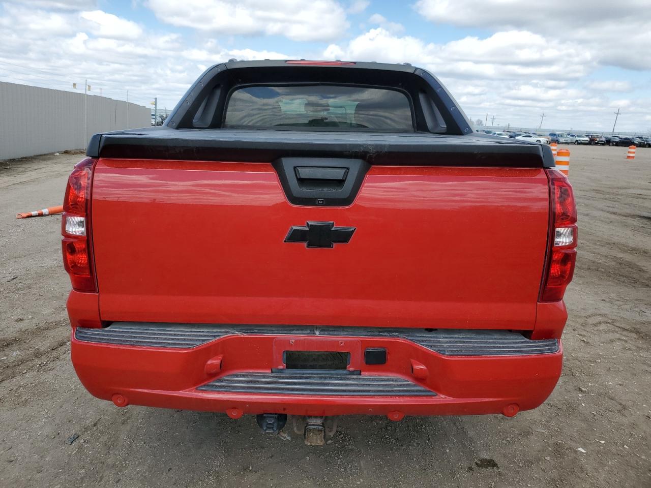 Photo 5 VIN: 3GNTKEE3XBG274223 - CHEVROLET AVALANCHE 