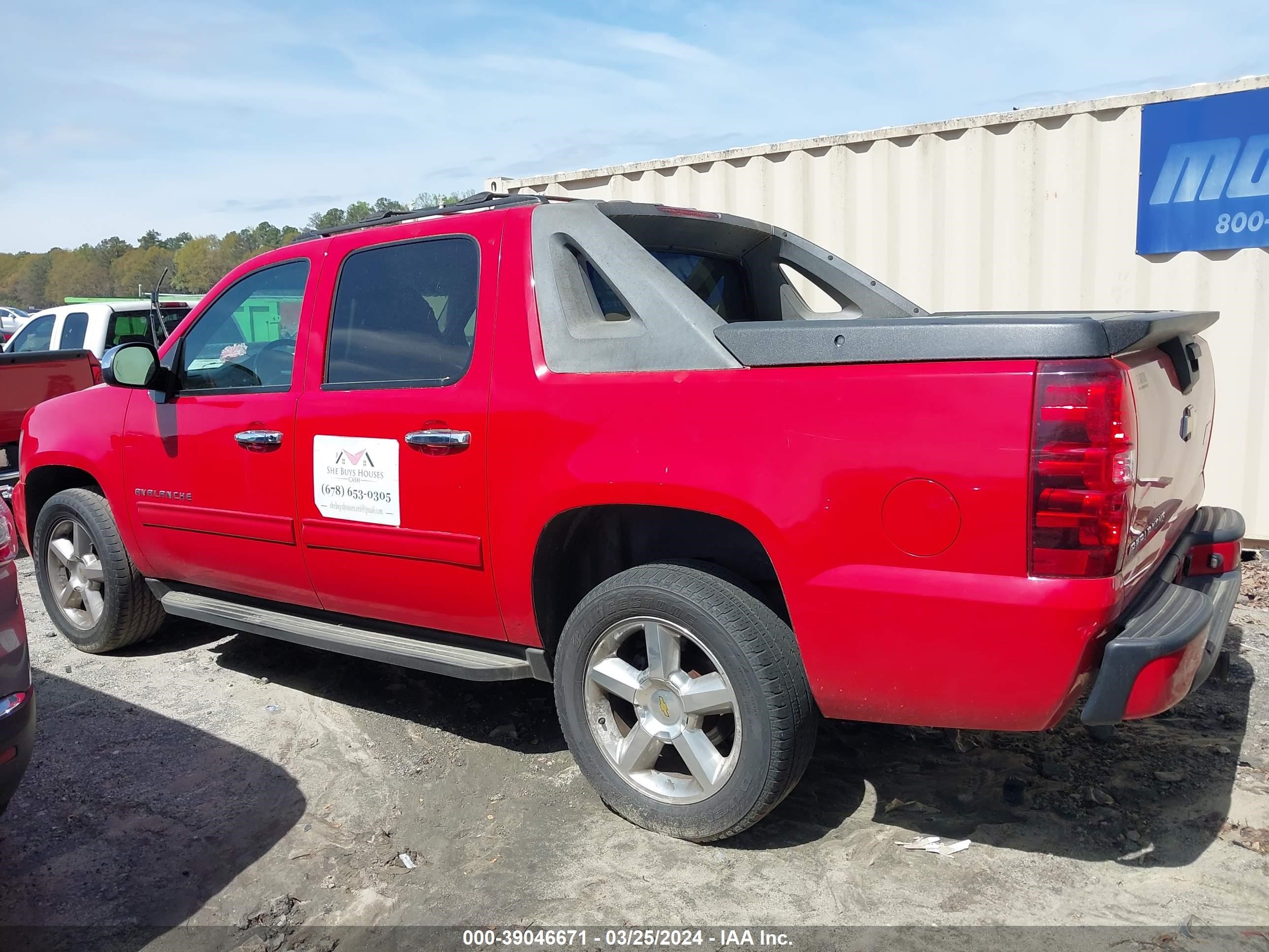 Photo 12 VIN: 3GNTKEE74CG182187 - CHEVROLET AVALANCHE 