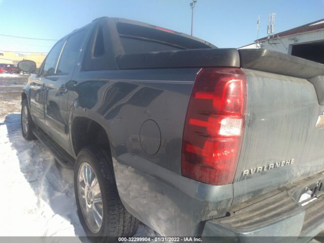 Photo 2 VIN: 3GNTKFE30BG207166 - CHEVROLET AVALANCHE 