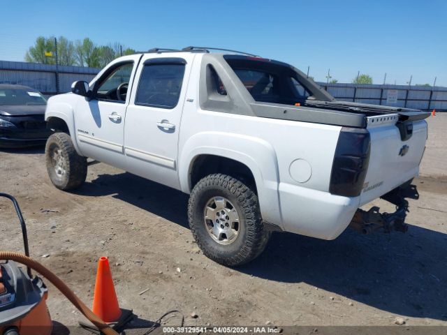 Photo 2 VIN: 3GNTKFE32BG121938 - CHEVROLET AVALANCHE 1500 