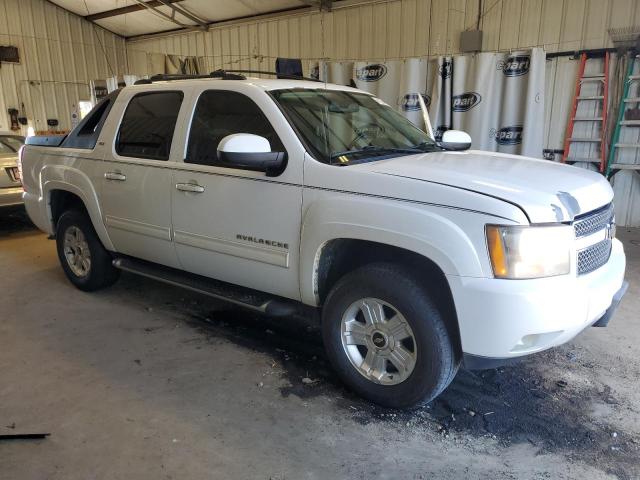 Photo 3 VIN: 3GNTKFE36BG257036 - CHEVROLET AVALANCHE 