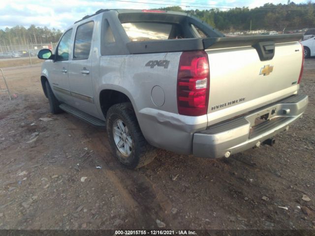 Photo 2 VIN: 3GNTKFE36BG400440 - CHEVROLET AVALANCHE 