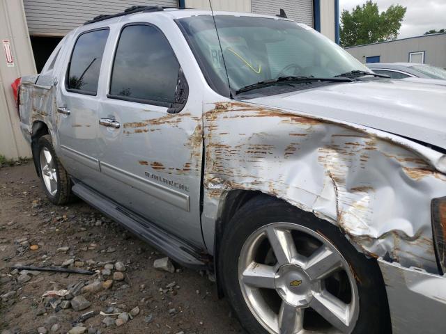 Photo 8 VIN: 3GNTKFE72DG371315 - CHEVROLET AVALANCHE 