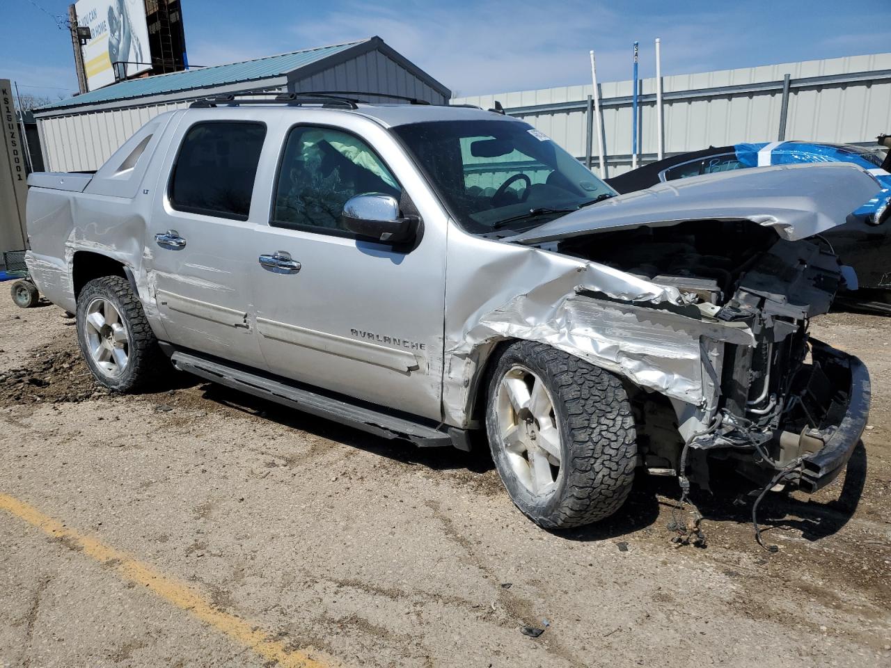 Photo 3 VIN: 3GNTKFE74CG231202 - CHEVROLET AVALANCHE 