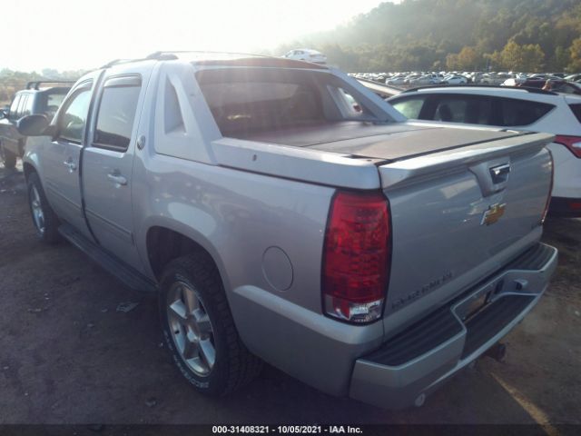 Photo 2 VIN: 3GNTKFE78DG358696 - CHEVROLET AVALANCHE 