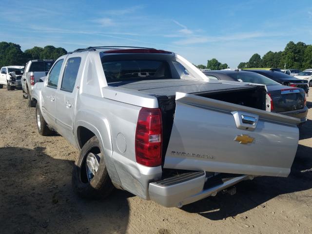 Photo 2 VIN: 3GNTKFE79CG207977 - CHEVROLET AVALANCHE 