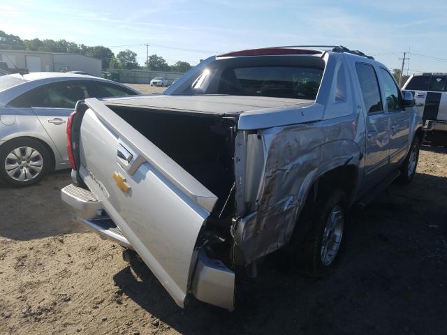 Photo 3 VIN: 3GNTKFE79CG207977 - CHEVROLET AVALANCHE 