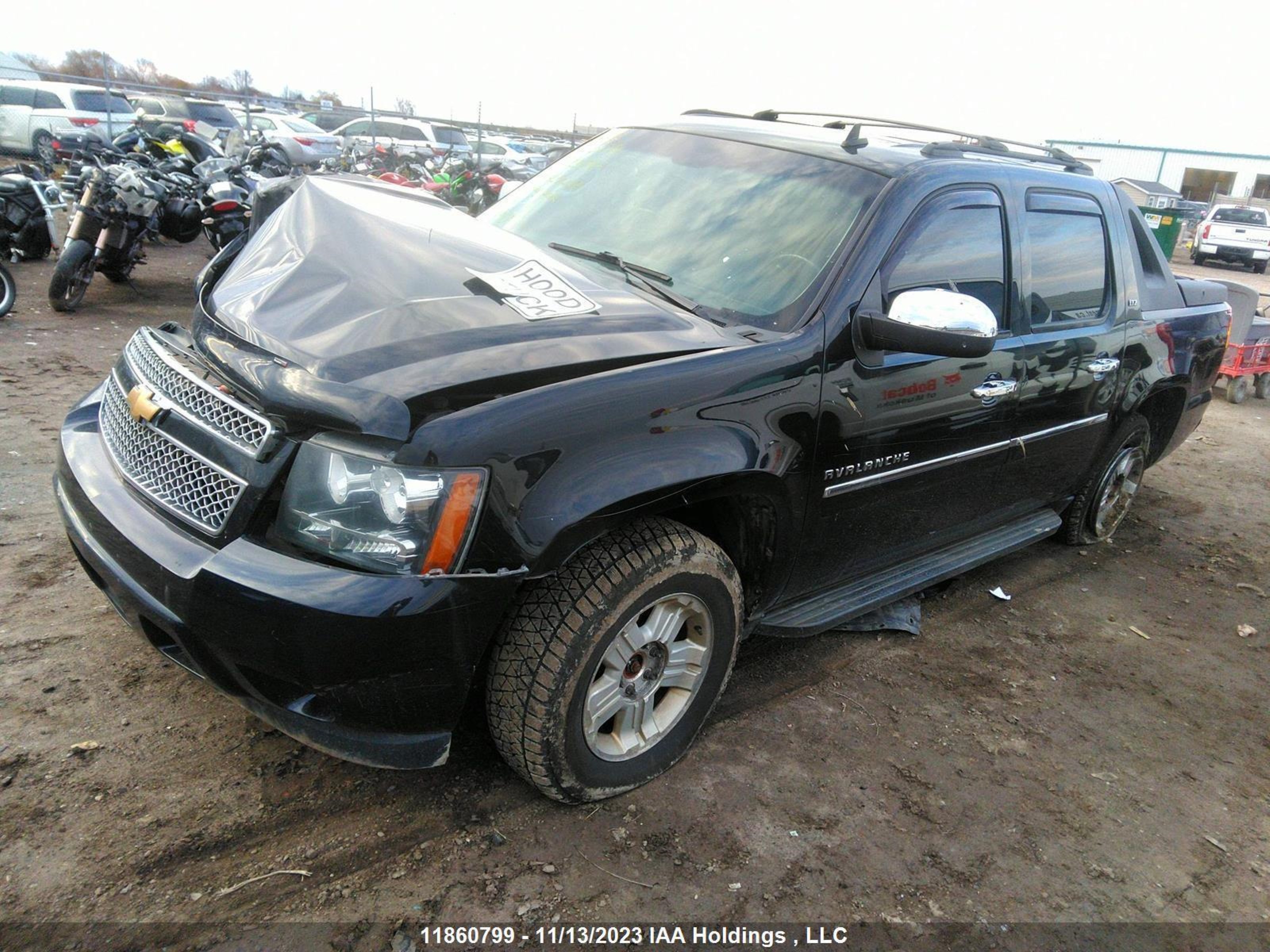 Photo 1 VIN: 3GNTKGE30BG323747 - CHEVROLET AVALANCHE 