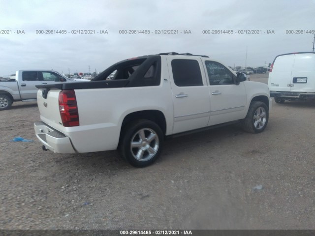 Photo 3 VIN: 3GNTKGE31BG135657 - CHEVROLET AVALANCHE 