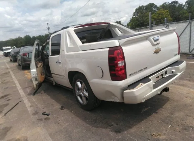 Photo 2 VIN: 3GNTKGE31BG180906 - CHEVROLET AVALANCHE 