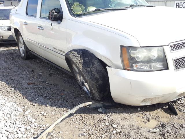 Photo 9 VIN: 3GNTKGE31BG388607 - CHEVROLET AVALANCHE 