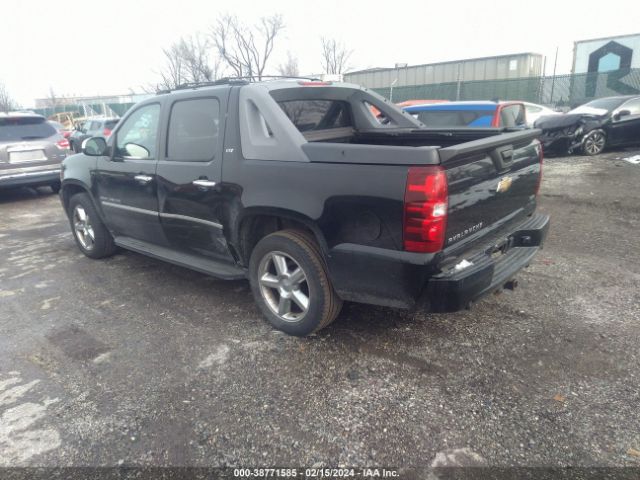 Photo 2 VIN: 3GNTKGE3XBG179494 - CHEVROLET AVALANCHE 1500 