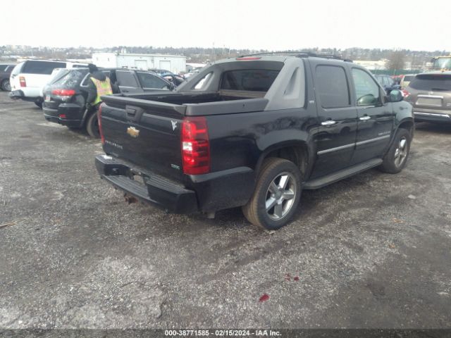 Photo 3 VIN: 3GNTKGE3XBG179494 - CHEVROLET AVALANCHE 1500 