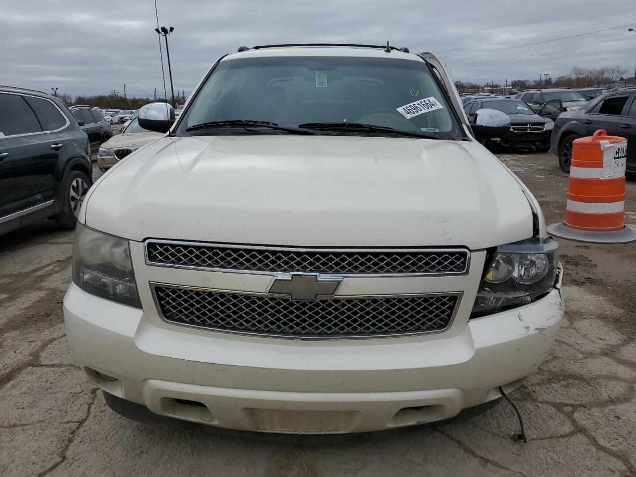 Photo 4 VIN: 3GNTKGE3XBG256154 - CHEVROLET AVALANCHE 