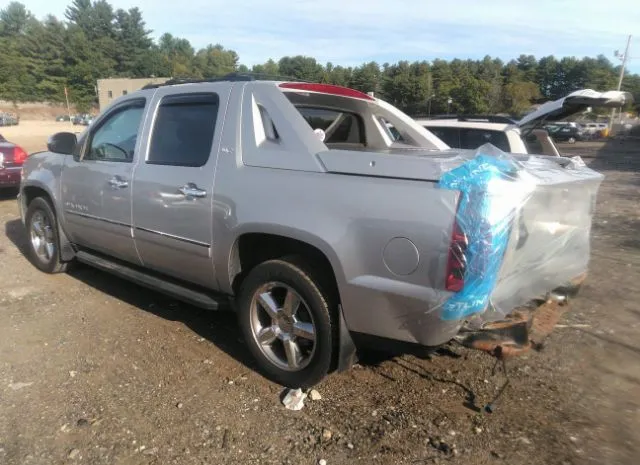 Photo 2 VIN: 3GNTKGE3XBG288926 - CHEVROLET AVALANCHE 