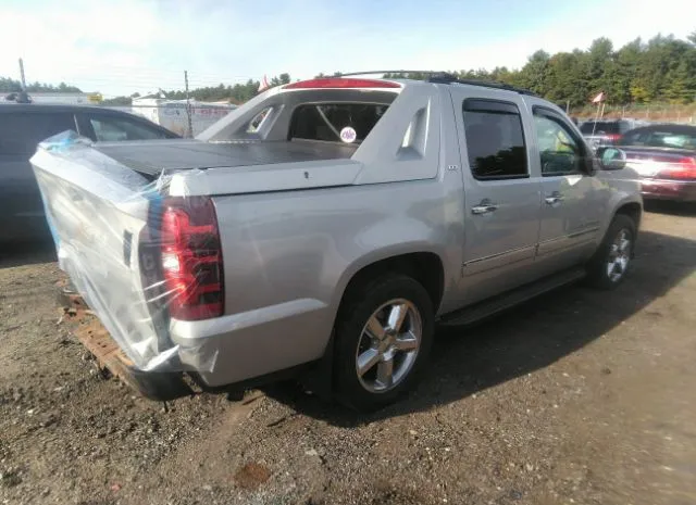 Photo 3 VIN: 3GNTKGE3XBG288926 - CHEVROLET AVALANCHE 