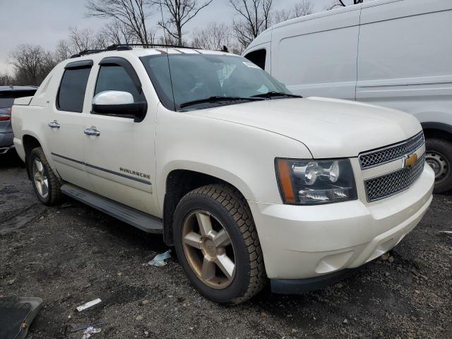 Photo 3 VIN: 3GNTKGE70CG106610 - CHEVROLET AVALANCHE 