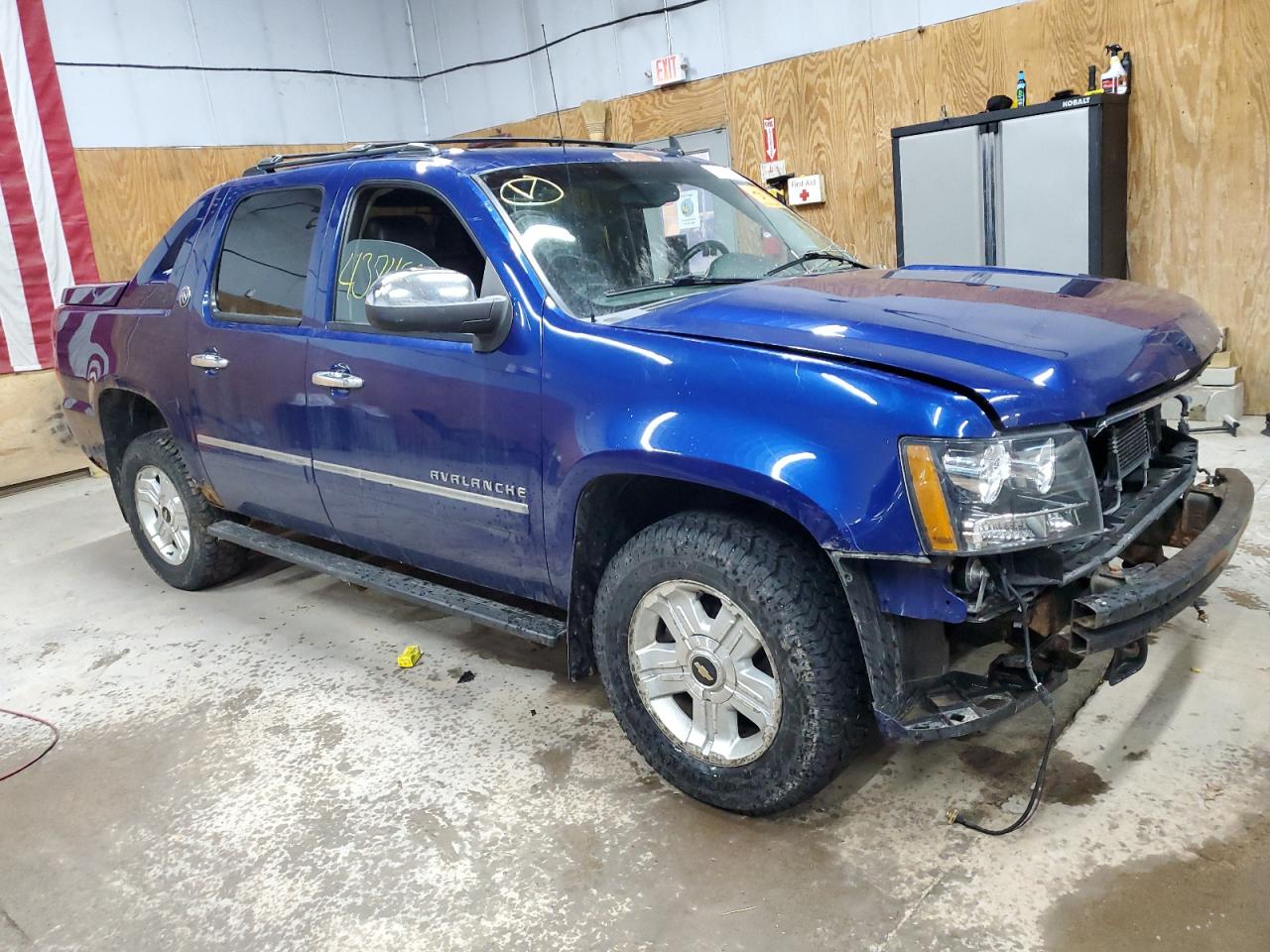 Photo 3 VIN: 3GNTKGE70DG136921 - CHEVROLET AVALANCHE 