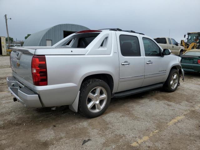 Photo 2 VIN: 3GNTKGE71CG226531 - CHEVROLET AVALANCHE 