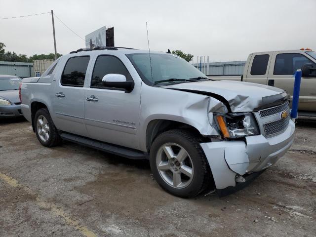 Photo 3 VIN: 3GNTKGE71CG226531 - CHEVROLET AVALANCHE 