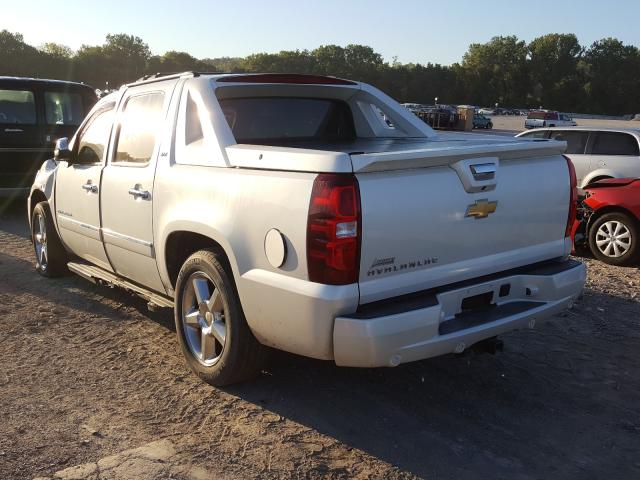 Photo 2 VIN: 3GNTKGE72CG204019 - CHEVROLET AVALANCHE 