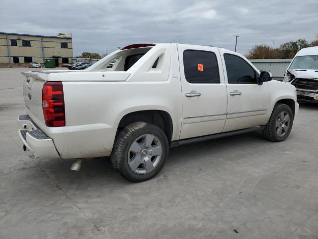 Photo 2 VIN: 3GNTKGE72CG235349 - CHEVROLET AVALANCHE 