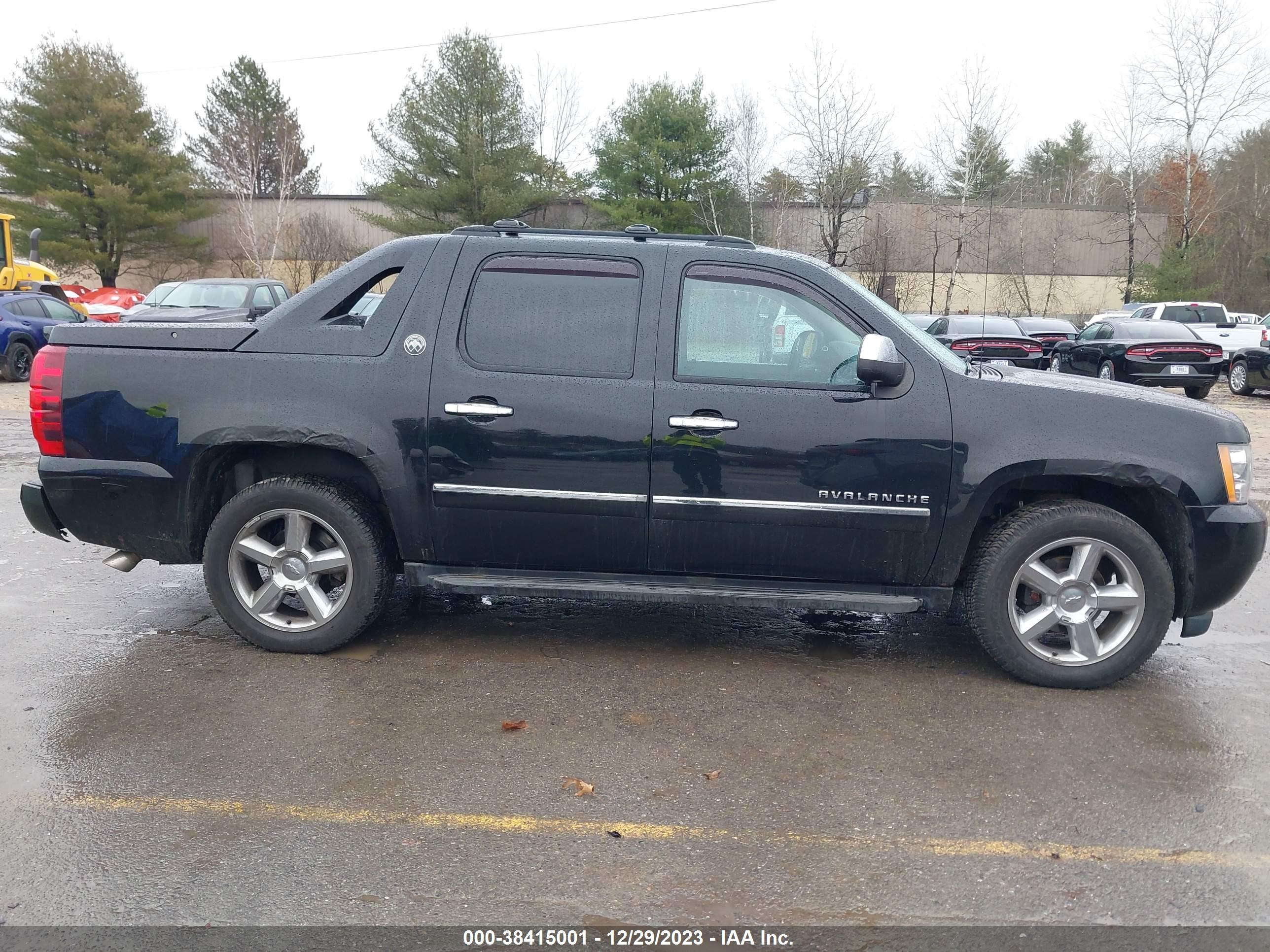 Photo 12 VIN: 3GNTKGE73DG131468 - CHEVROLET AVALANCHE 