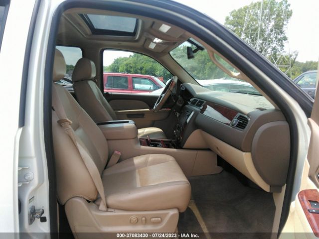 Photo 4 VIN: 3GNTKGE73DG298736 - CHEVROLET AVALANCHE 