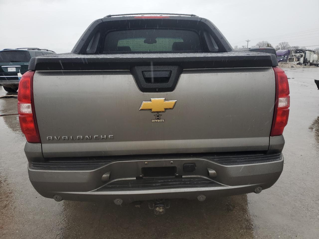 Photo 5 VIN: 3GNTKGE75CG223177 - CHEVROLET AVALANCHE 