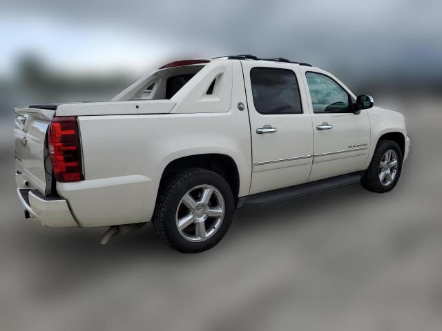 Photo 2 VIN: 3GNTKGE78DG217407 - CHEVROLET AVALANCHE 