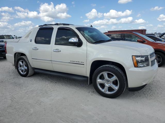 Photo 3 VIN: 3GNTKGE78DG305390 - CHEVROLET AVALANCHE 