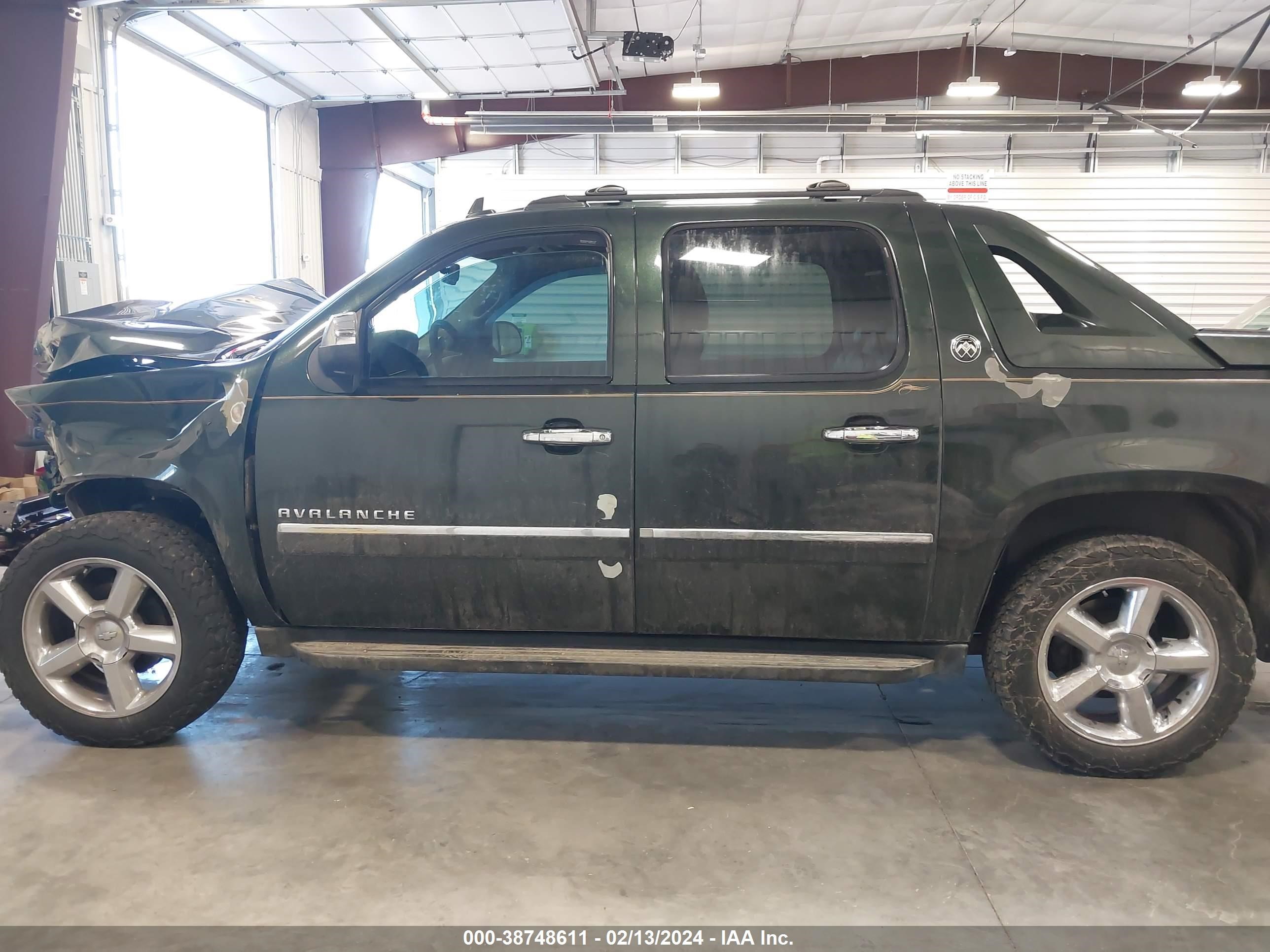 Photo 14 VIN: 3GNTKGE78DG306801 - CHEVROLET AVALANCHE 